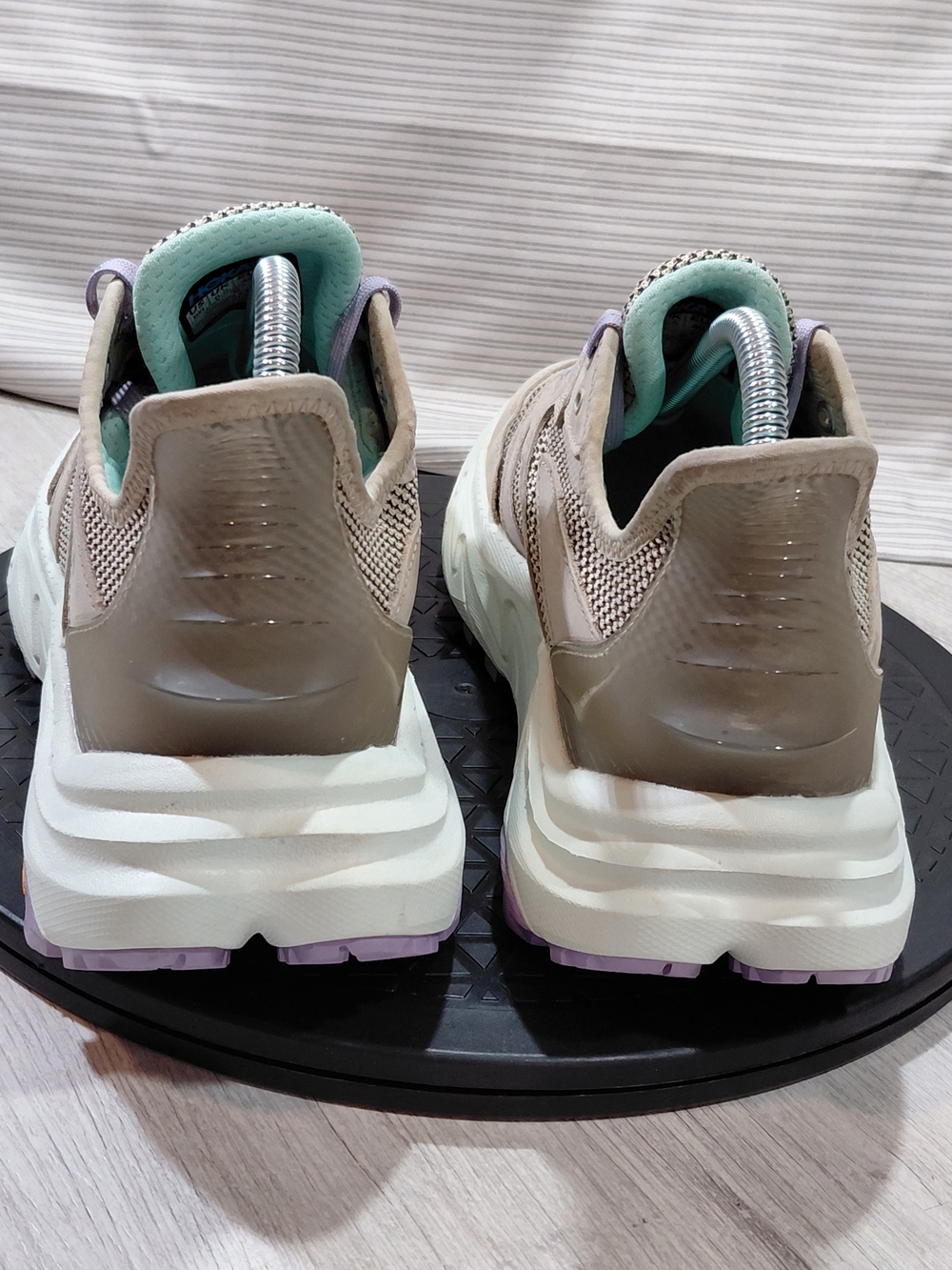 Hoka Women's Anacapa 2 Freedom Trail Hiking Sneakers Taupe Lilac Mint Chunky W8B - Picture 4 of 15